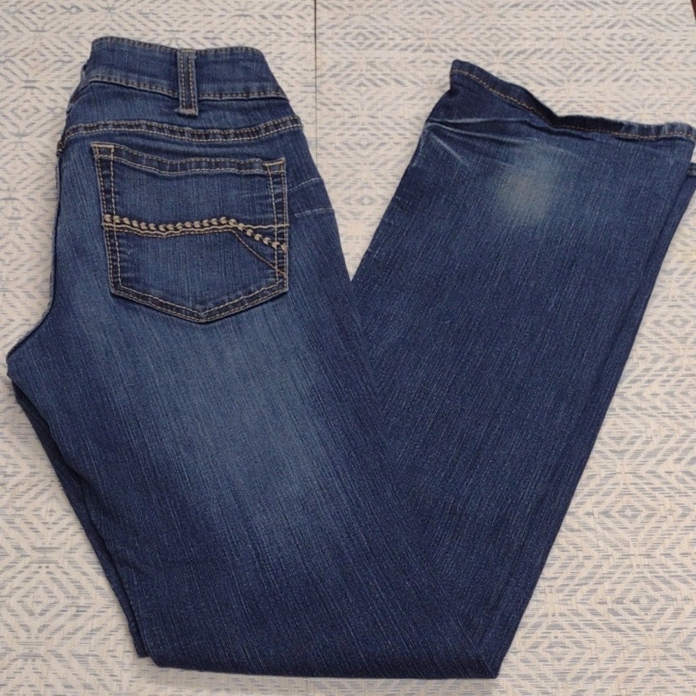 Ariat R-E-A-L Women's boot Cut Blue Jeans Western, Festival, Farm.